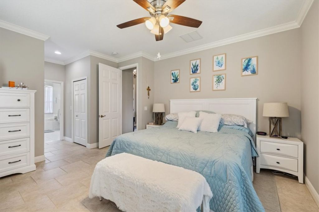 5828 Pine Ridge Circle, Vero Beach, FL 32967 Photo