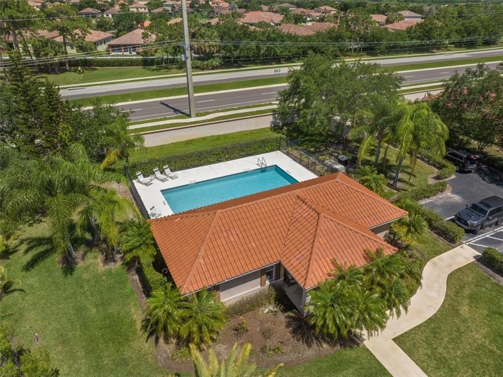 5828 Pine Ridge Circle, Vero Beach, FL 32967 Photo