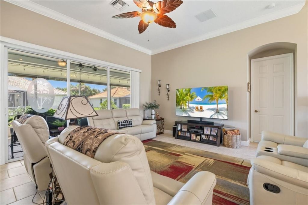 5828 Pine Ridge Circle, Vero Beach, FL 32967 Photo