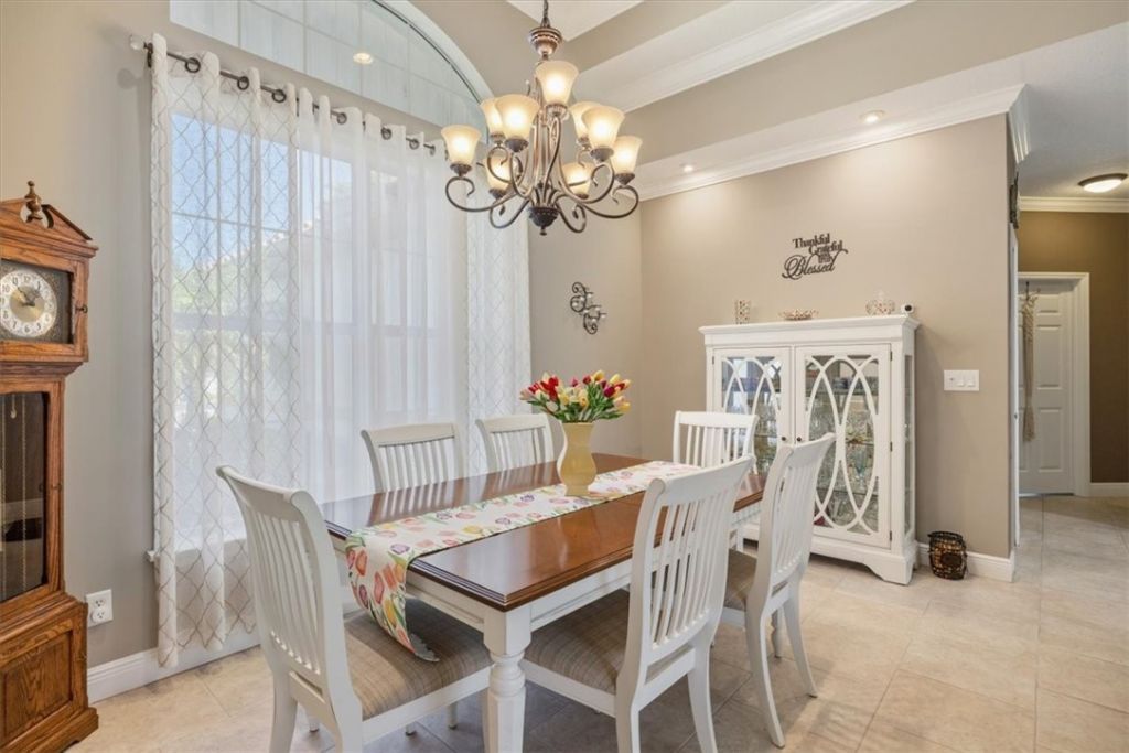 5828 Pine Ridge Circle, Vero Beach, FL 32967 Photo