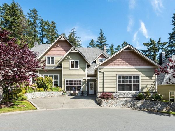 945 Bear Mountain Pkwy, Unit #103, Langford, BC V9B 6T1