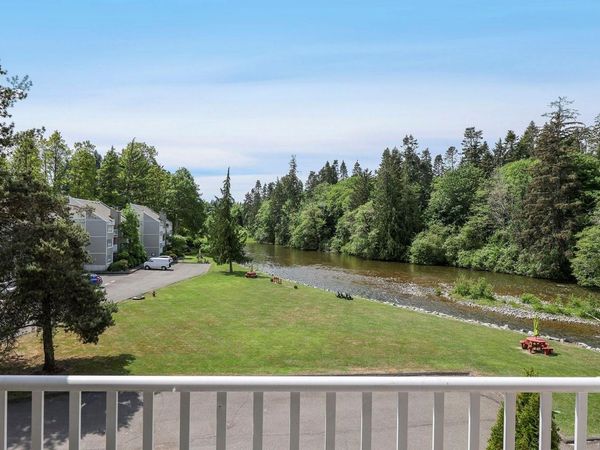 205 1st St, Unit 315, Courtenay, BC V9N 1A5