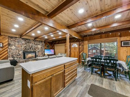 1851 Ibache Street, South Lake Tahoe, CA 96150 Photo