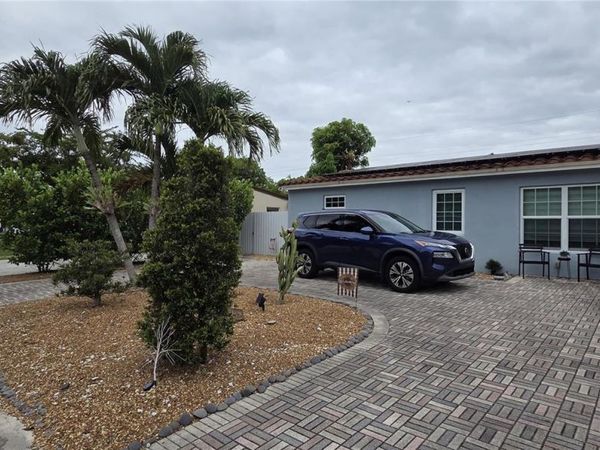 1310 N 70th Way, Unit 1, Hollywood, FL 33024