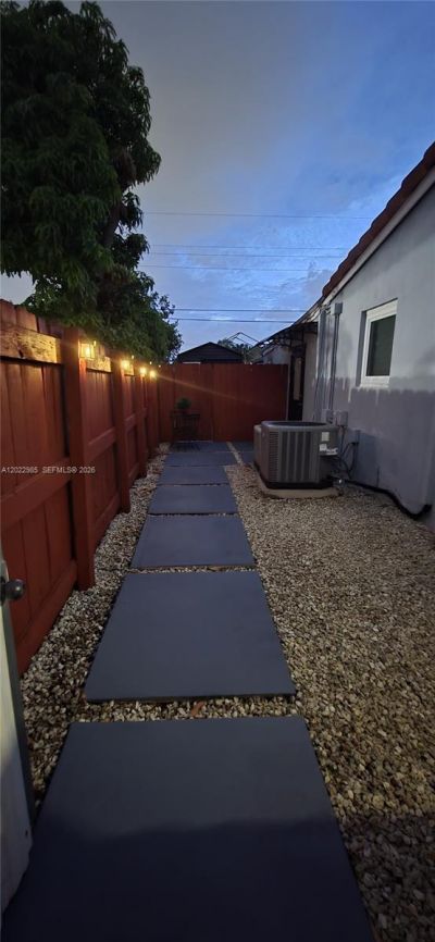 1310 N 70th Way, Unit 1, Hollywood, FL 33024 Photo