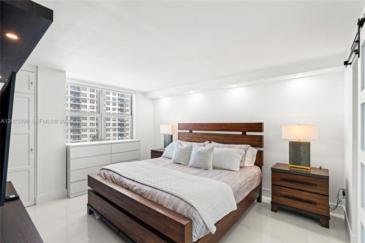 5701 Collins Ave , Unit 503, Miami Beach, FL 33140 Photo