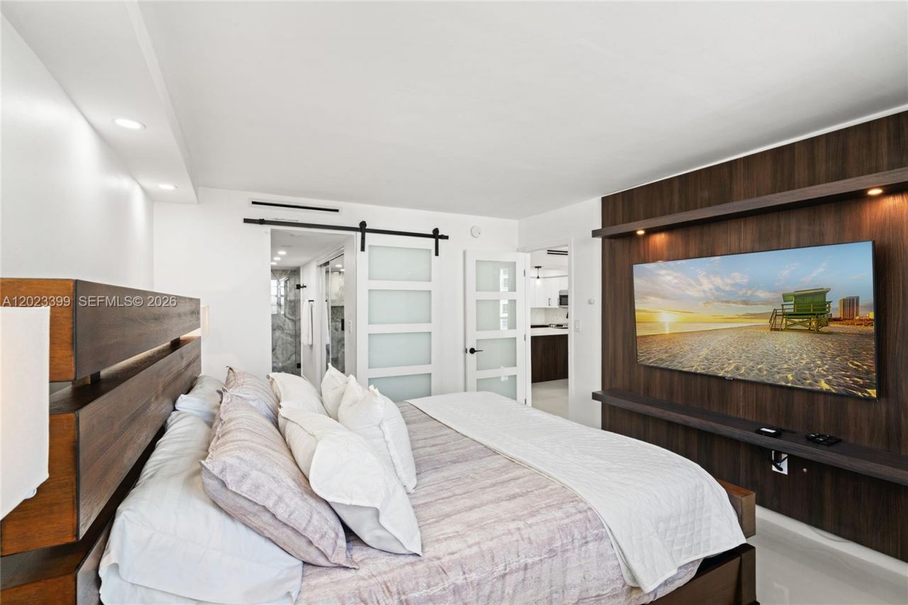 5701 Collins Ave , Unit 503, Miami Beach, FL 33140 Photo