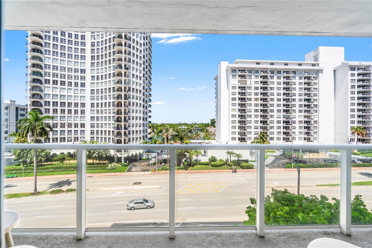 5701 Collins Ave , Unit 503, Miami Beach, FL 33140 Photo