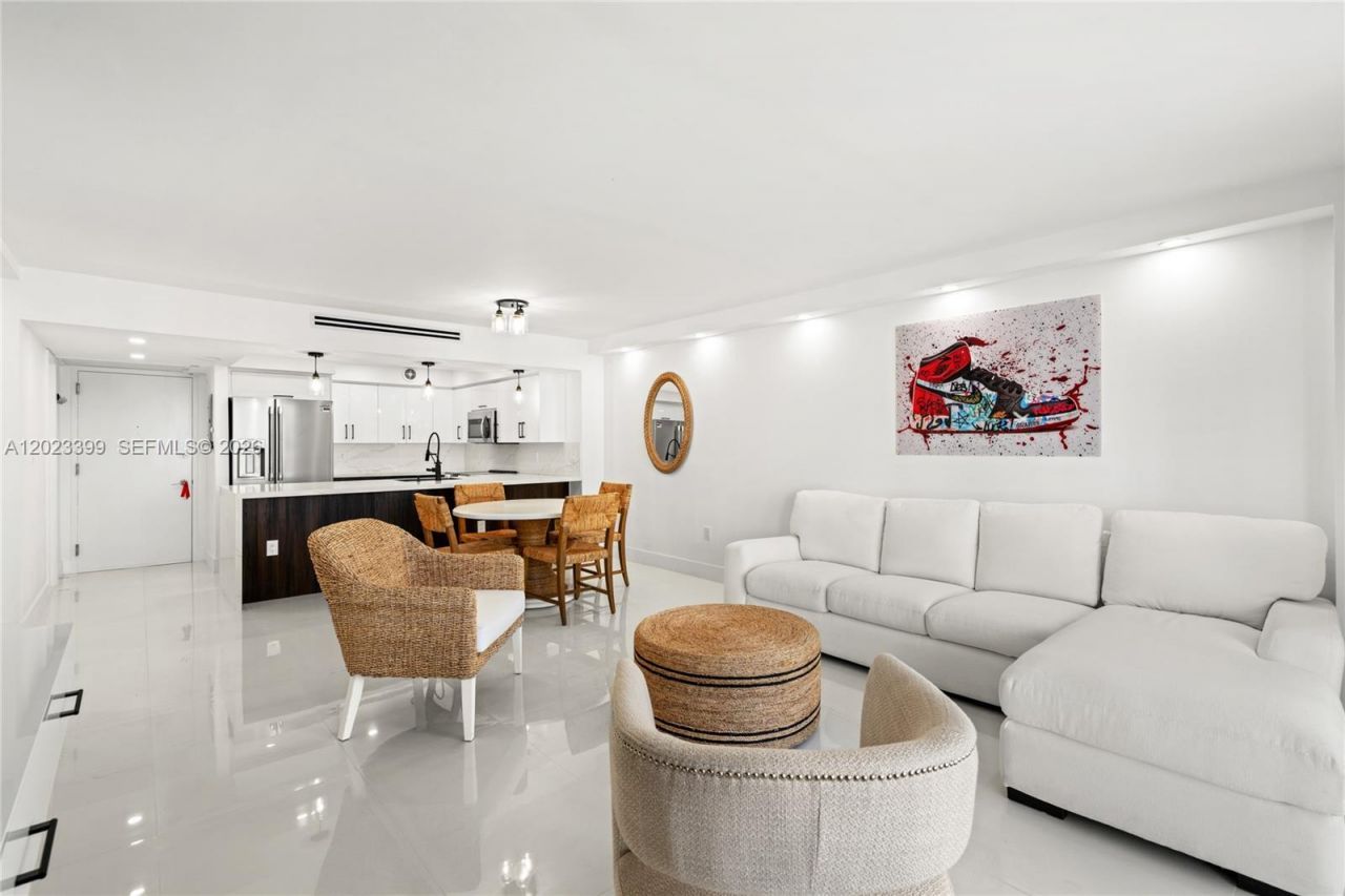 5701 Collins Ave , Unit 503, Miami Beach, FL 33140 Photo