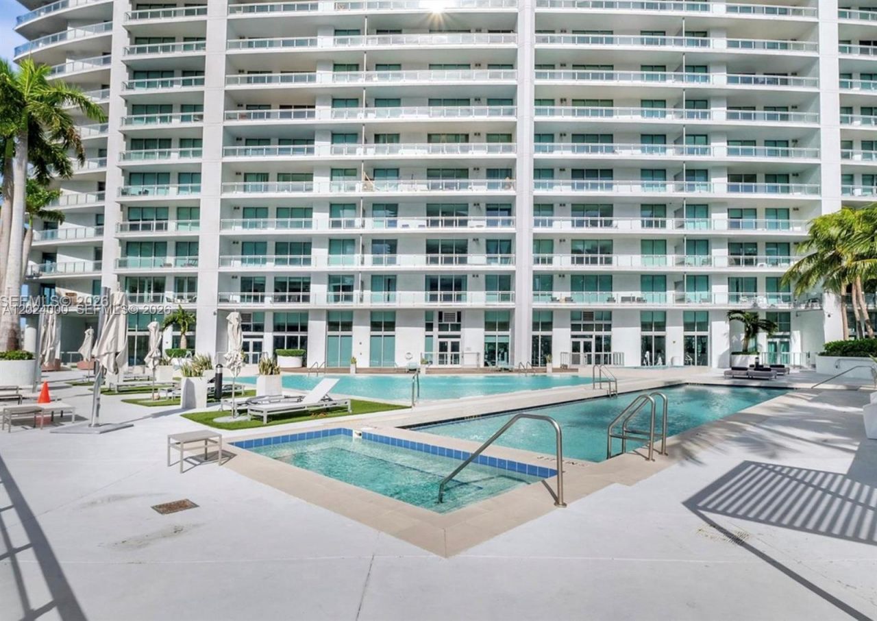 90 SW 3rd St, Unit 1811, Miami, FL 33130 Photo