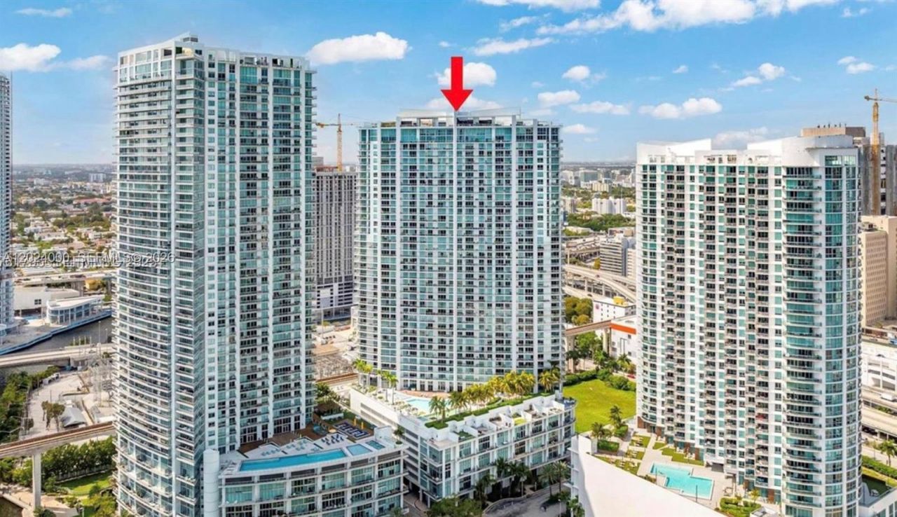 90 SW 3rd St, Unit 1811, Miami, FL 33130 Photo