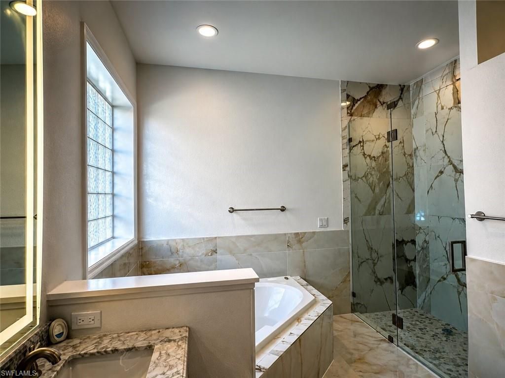 1118 SE 16th Ter , Cape Coral, FL 33990 Photo