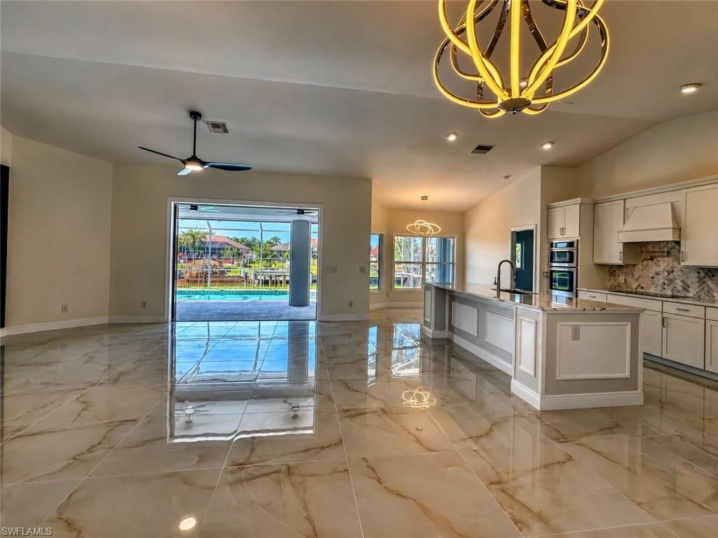 1118 SE 16th Ter , Cape Coral, FL 33990 Photo