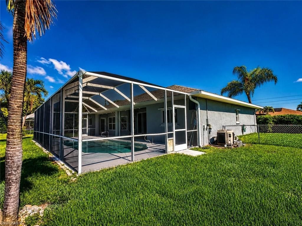 1118 SE 16th Ter , Cape Coral, FL 33990 Photo