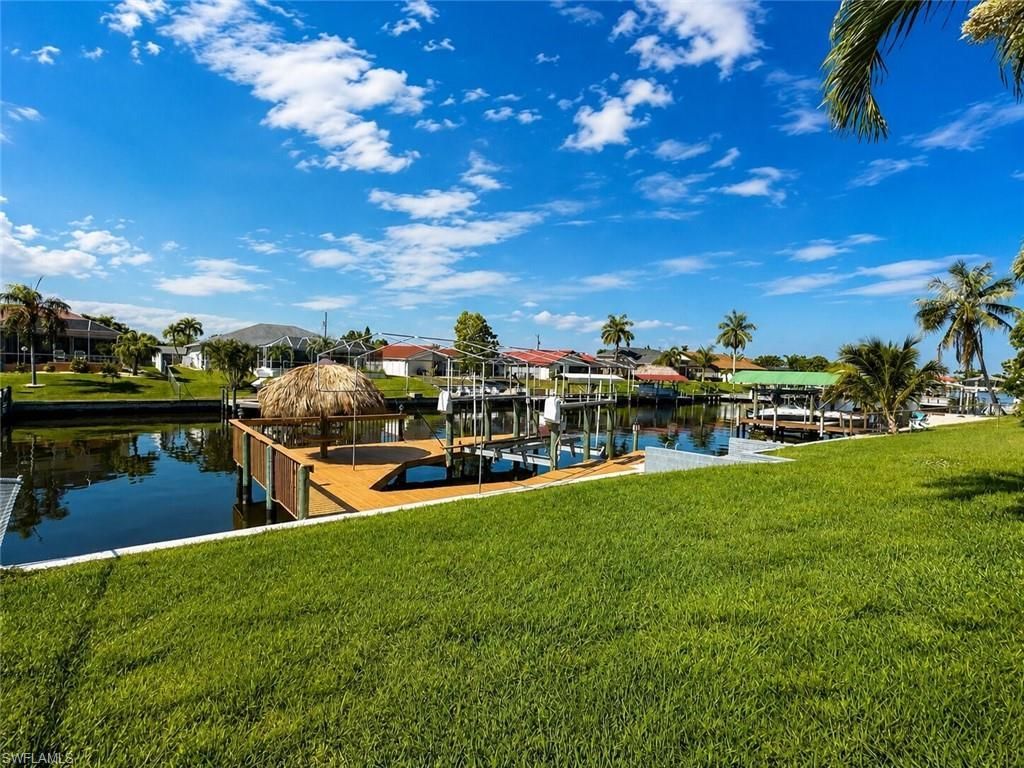 1118 SE 16th Ter , Cape Coral, FL 33990 Photo