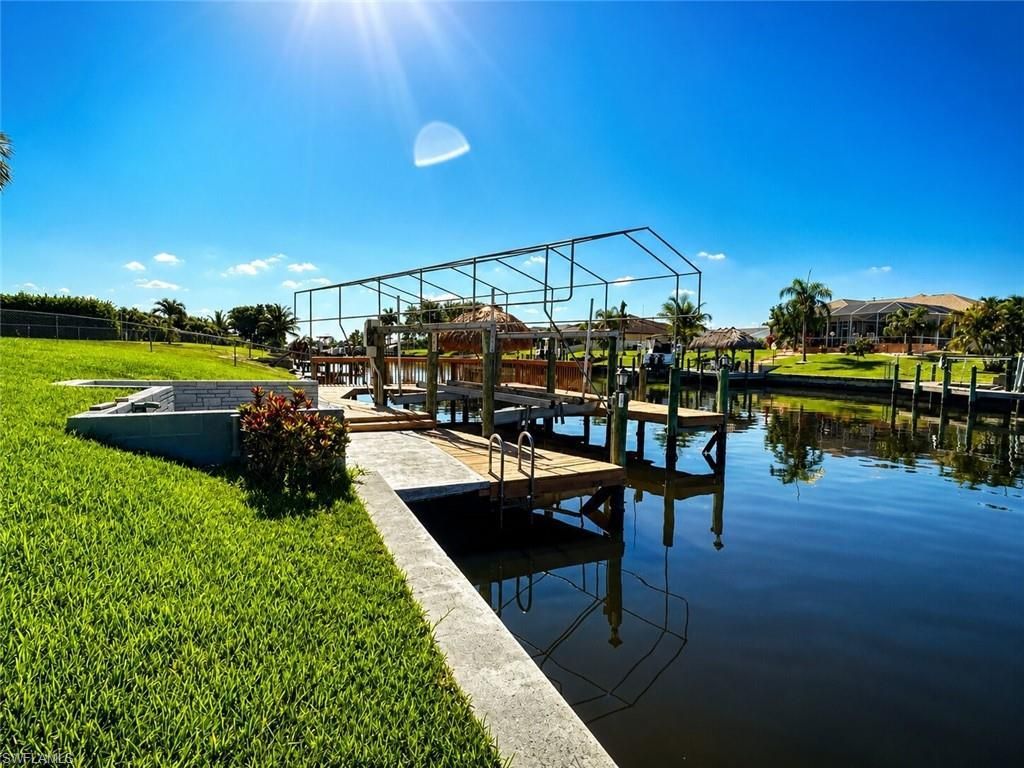 1118 SE 16th Ter , Cape Coral, FL 33990 Photo
