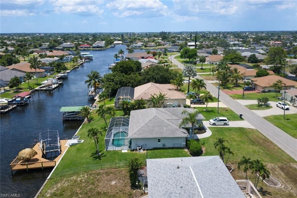 1118 SE 16th Ter , Cape Coral, FL 33990 Photo