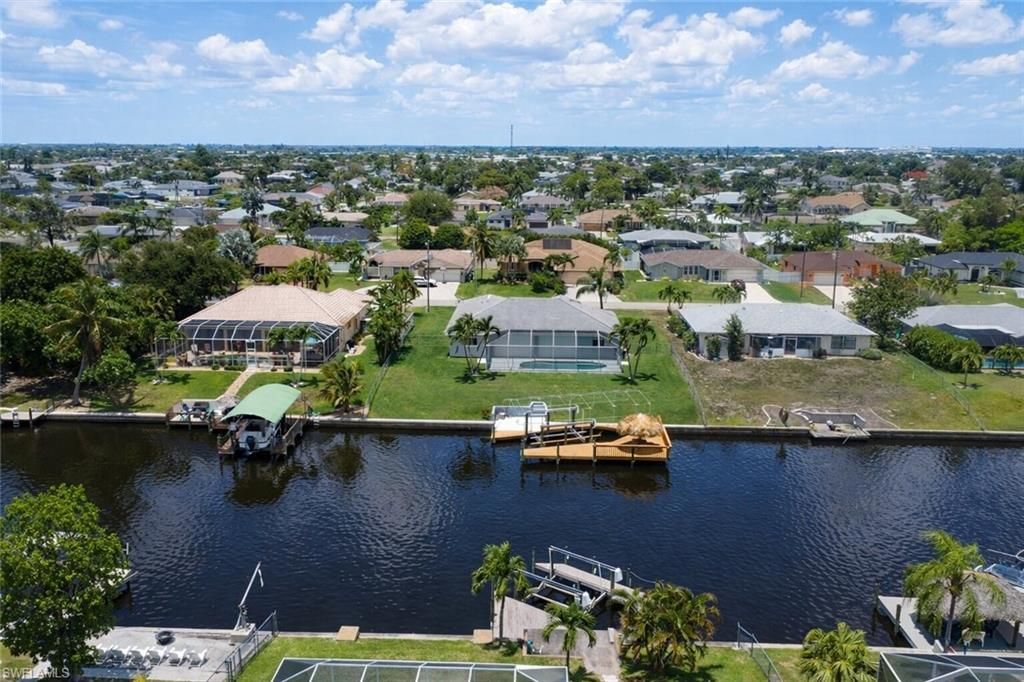 1118 SE 16th Ter , Cape Coral, FL 33990 Photo