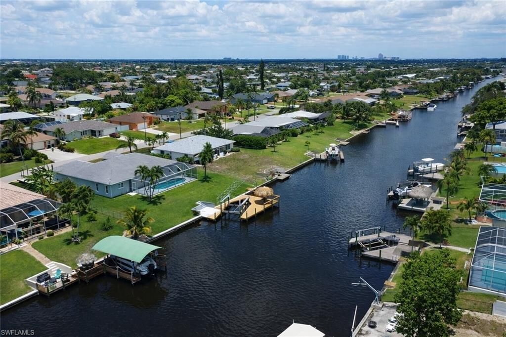 1118 SE 16th Ter , Cape Coral, FL 33990 Photo