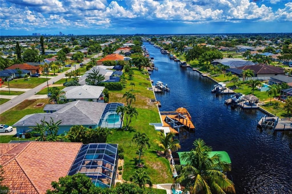 1118 SE 16th Ter , Cape Coral, FL 33990 Photo