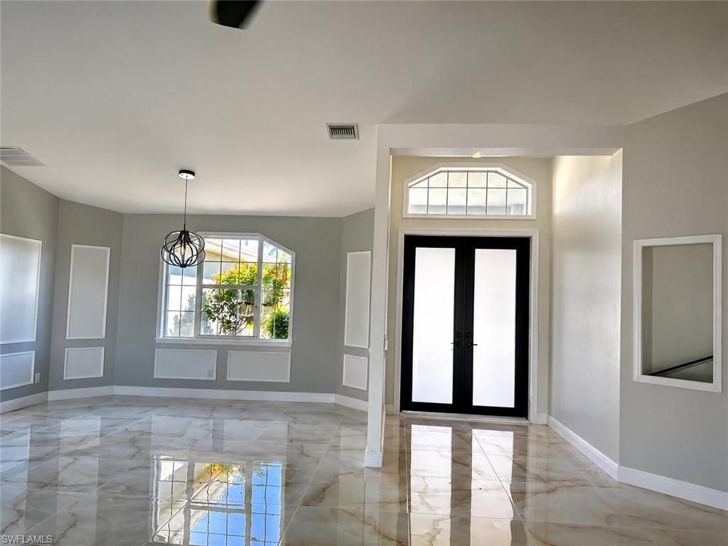 1118 SE 16th Ter , Cape Coral, FL 33990 Photo