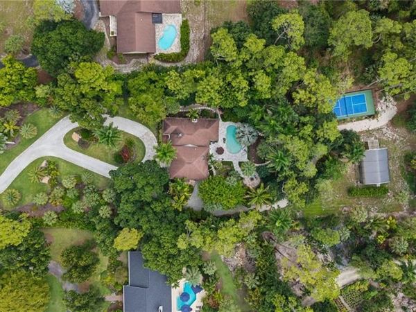 5070 Tamarind Ridge DR, NAPLES, FL 34119