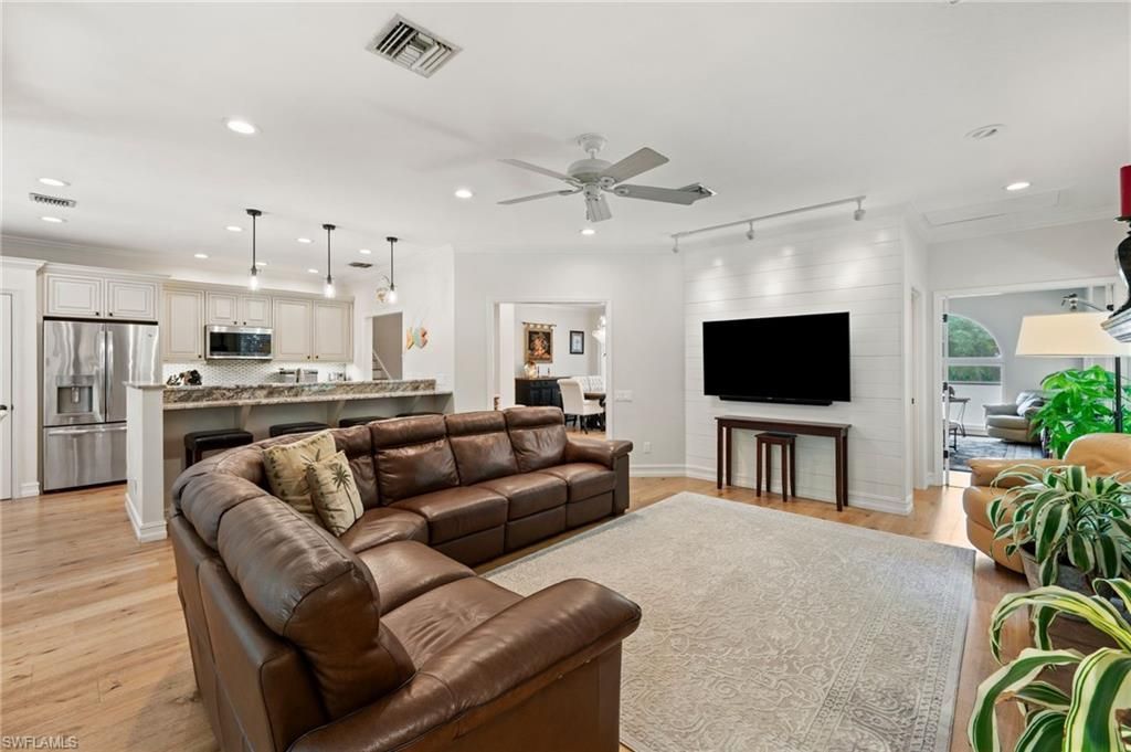 5070 Tamarind Ridge Dr, Naples, FL 34119 Photo