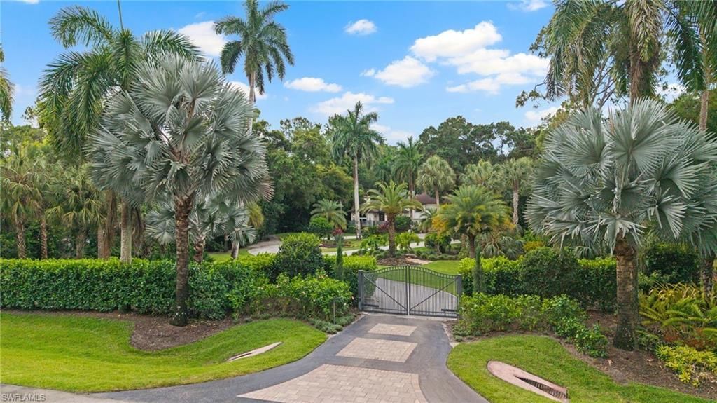 5070 Tamarind Ridge Dr, Naples, FL 34119 Photo