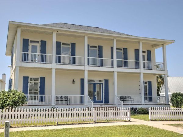 4043 Moonraker Dr, Pensacola, FL 32507