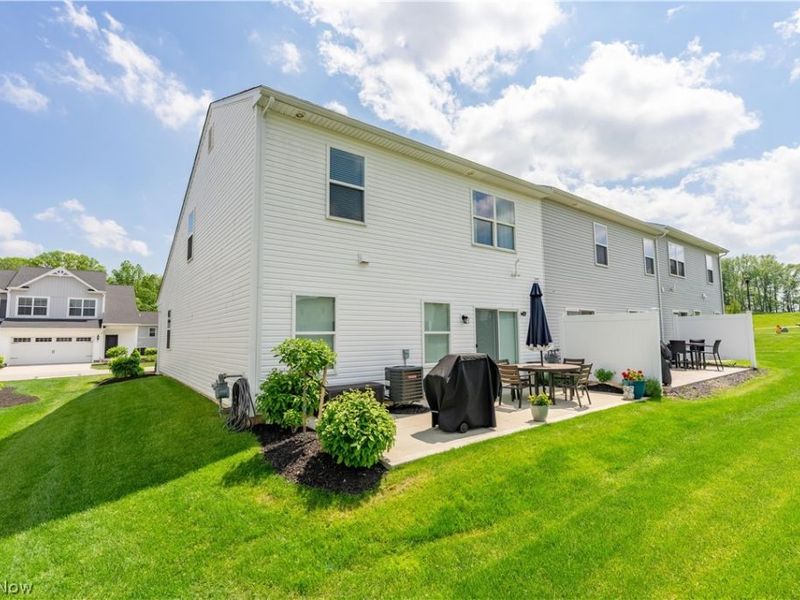1362 Maple Grove Lane , Uniontown, OH 44685 Photo 4