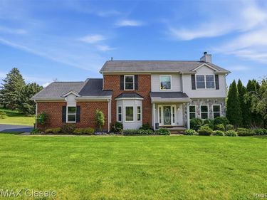 5500 Irene Boulevard, White Lake Twp, MI 48383