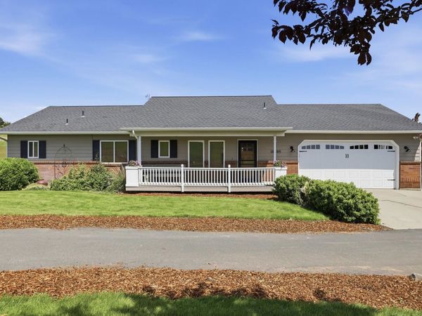 10505 S Sharon Rd, Spokane, WA 99223