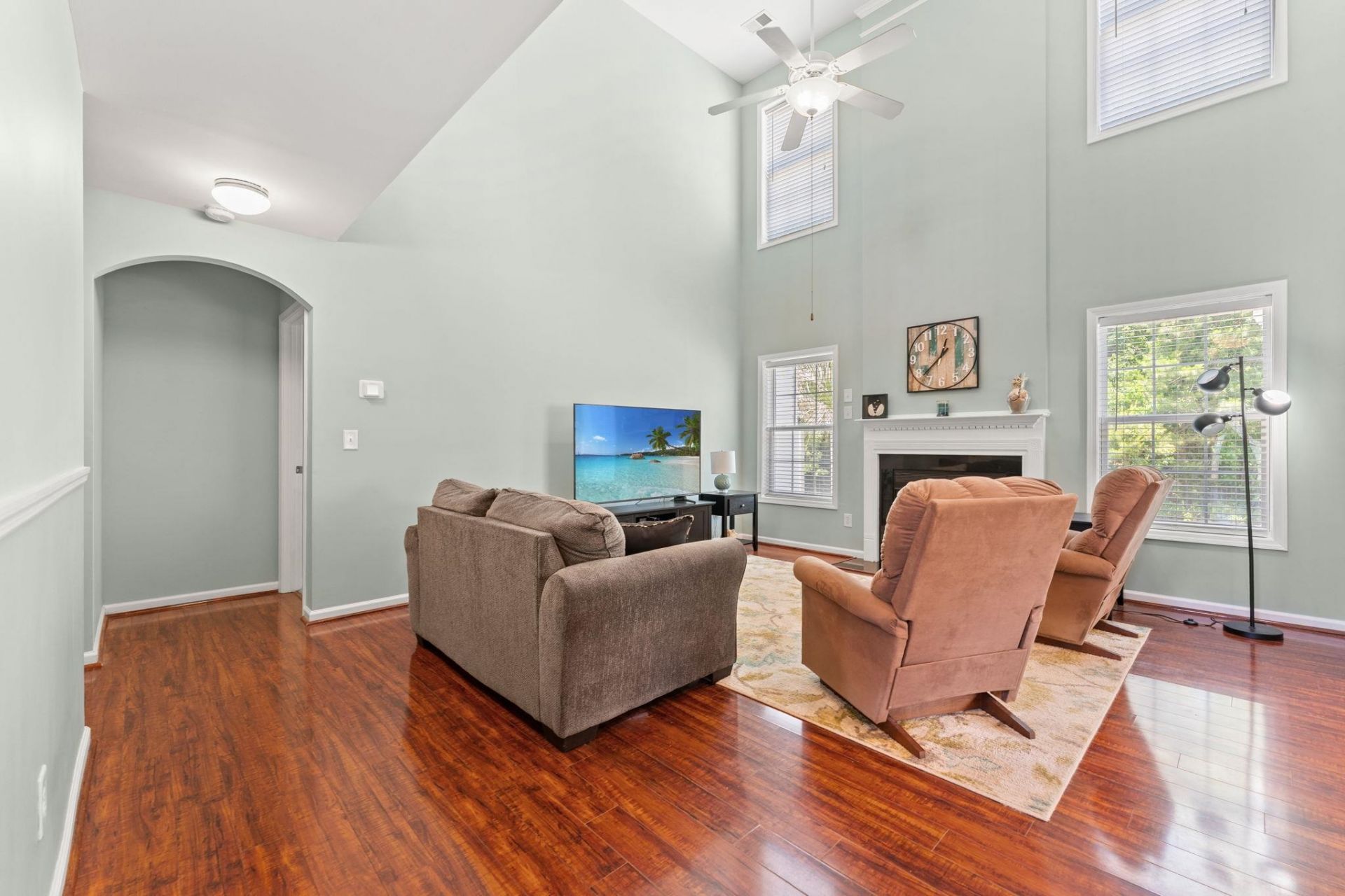 2418 Windmill Way Photo 7