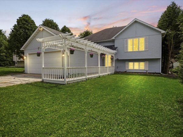 4083 Westover Drive, Crown Point, IN 46307