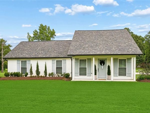 30395 E STEWART Road , Albany, LA 70711