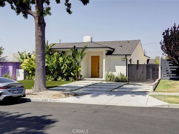 2743 Keystone St., Burbank, CA 91504