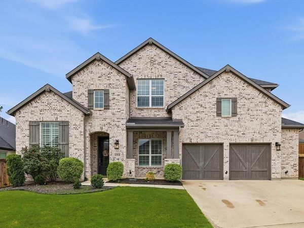 1204 Broadmoor Way, Roanoke, TX 76262