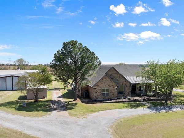 4525 Cattleguard Court, Tolar, TX 76476
