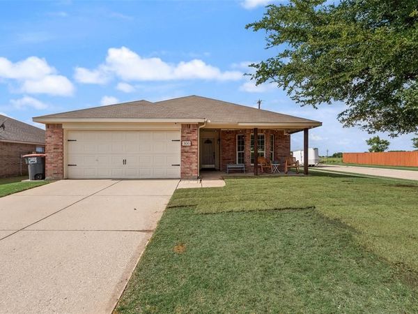 300 Meadow View Lane, Anna, TX 75409