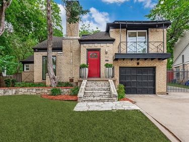 702 N Hampton Road, Dallas, TX 75208