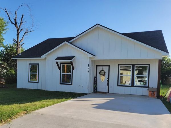 1609 2nd Street, Brownwood, TX 76801