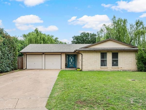 5628 Belfast Lane, North Richland Hills, TX 76180