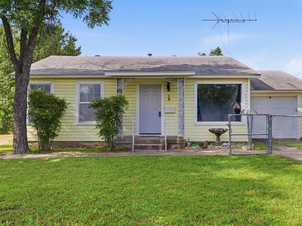 5113 Flagstone Drive, Sansom Park, TX 76114