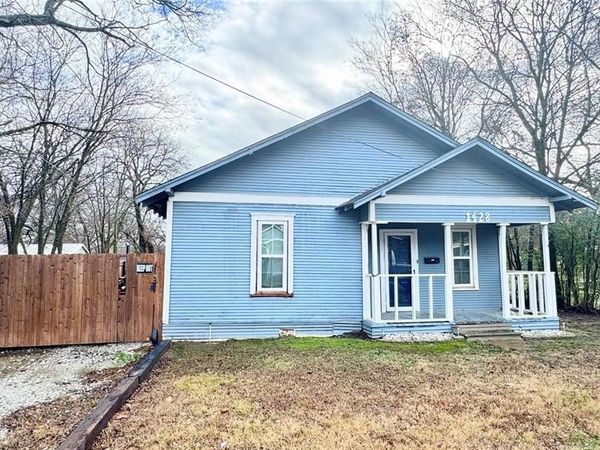 1428 E Garnett Street, Gainesville, TX 76240