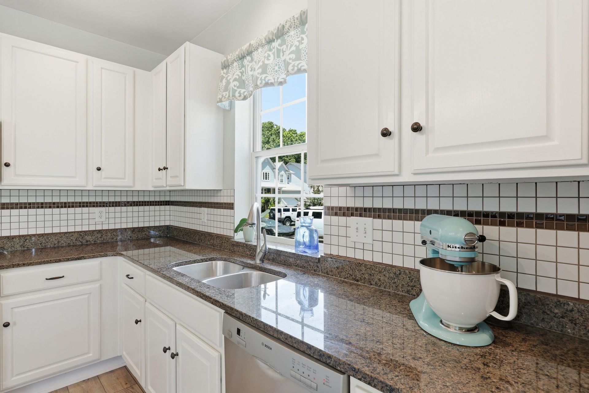 1609 William Hapton Way Photo 10