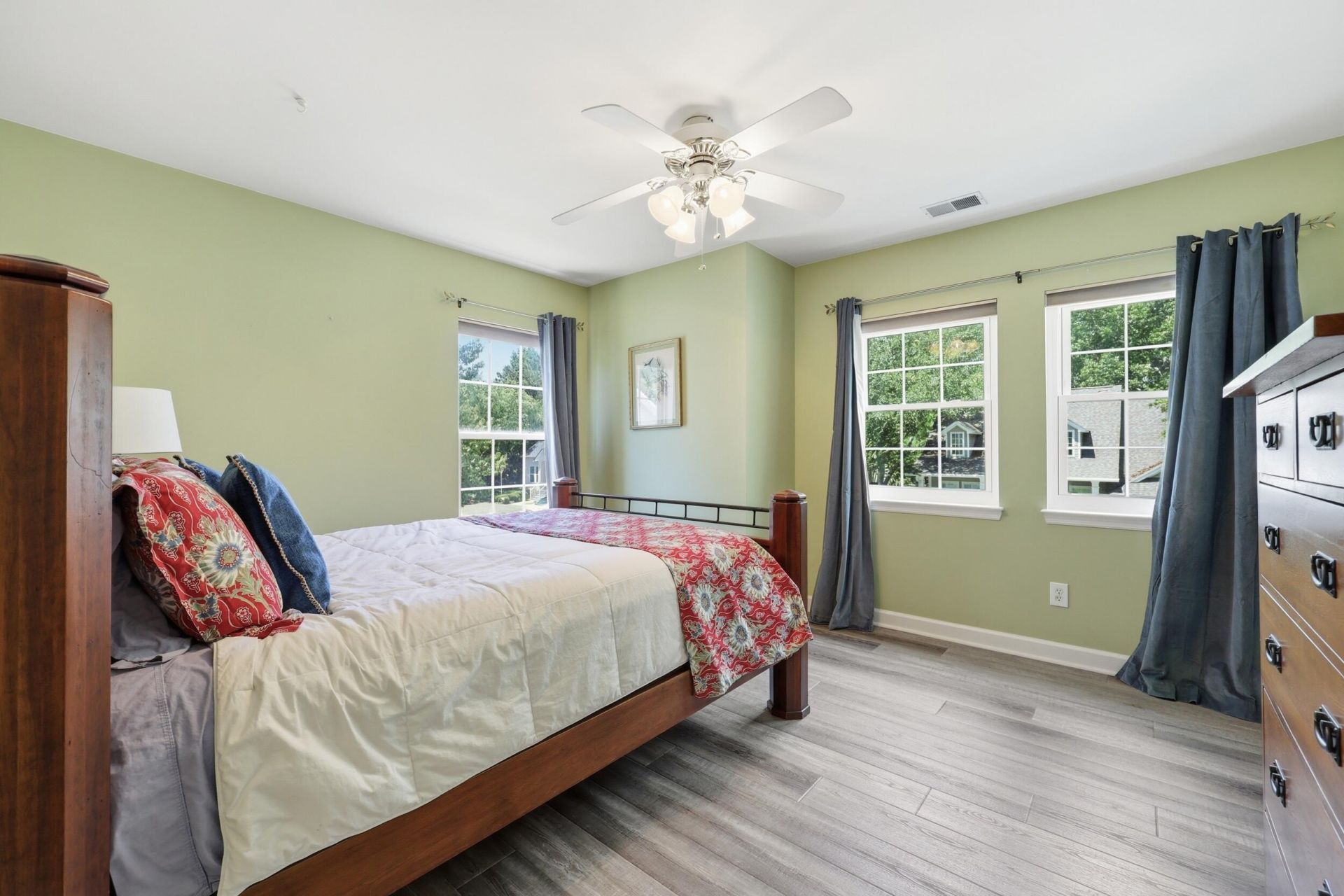 1609 William Hapton Way Photo 24