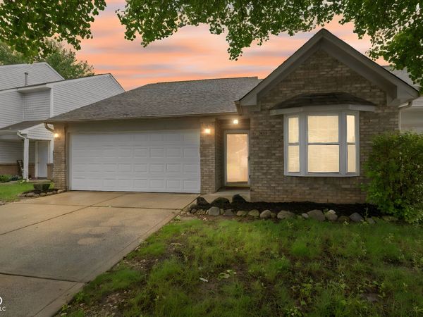 1943 Acorn Drive, Franklin, IN 46131