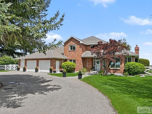 2868 W 97th S, IDAHO FALLS, ID 83402
