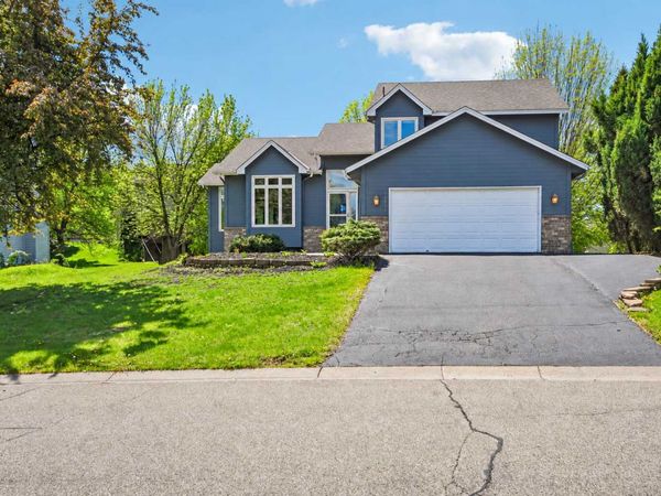 14835 39th Avenue N, Plymouth, MN 55446