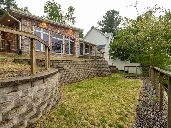 33497 Cobalt Circle NW, Cambridge, MN 55008